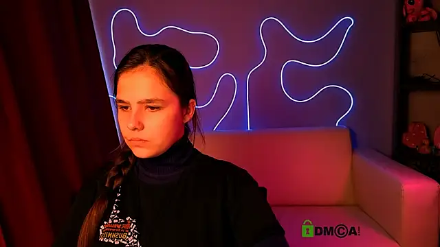 kelly may1 online show from 11.10.25