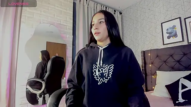 valentina  desire online show from 04.27.26