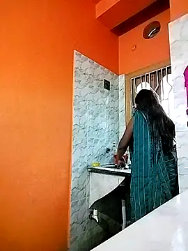 LoveLy-Soneya online show from 12.19.25