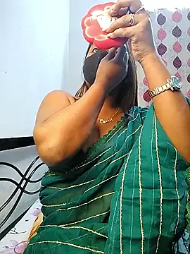 LoveLy-Soneya online show from 02.13.26