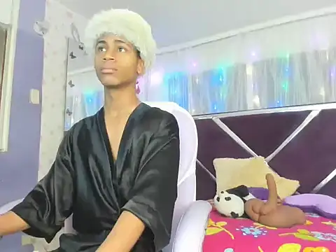 Snapshot of Santy_bigcock_01 chatting on 11.09.25 Santy bigcock 01 online show from 11.09.25