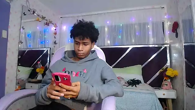 Santy bigcock 01 online show from 04.01.26