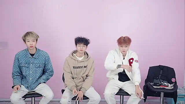 Beautifulboys-999 online show from 12.01.25