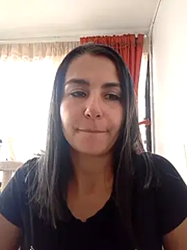 Snapshot of YLITZA chatting on 11.05.25 YLITZA online show from 11.05.25