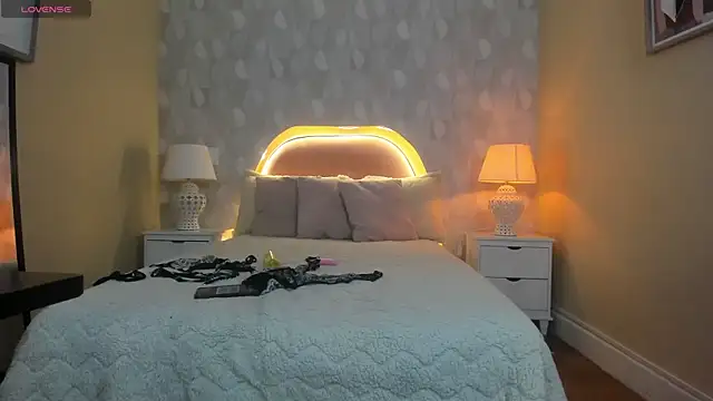 annie  20 online show from 11.15.25