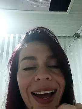 Emi Rosee online show from 12.16.25