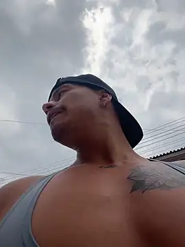 Snapshot of RaySullivan chatting on 04.13.26 RaySullivan online show from 04.13.26