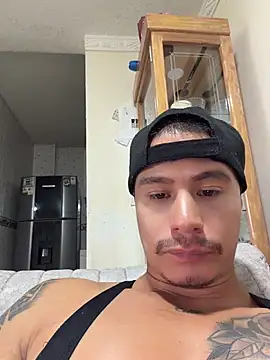 Snapshot of RaySullivan chatting on 04.15.26 RaySullivan online show from 04.15.26