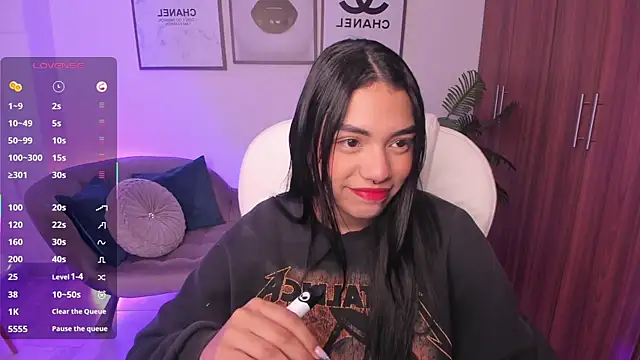 emma connor1 online show from 11.29.25