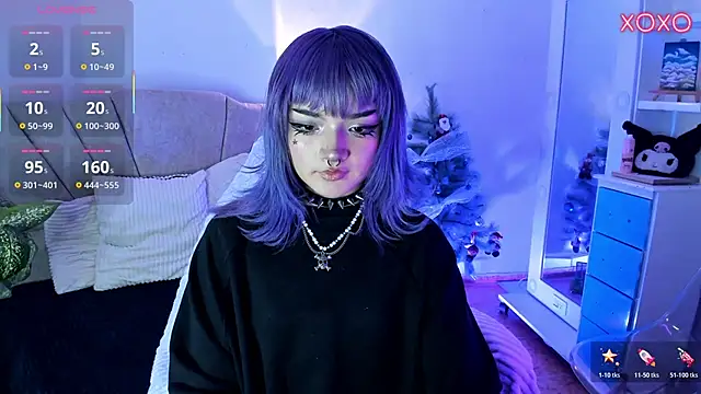 Snapshot of ravencollen chatting on 12.03.25 ravencollen online show from 12.03.25