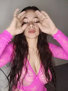 danielamonet online show from 04.30.26
