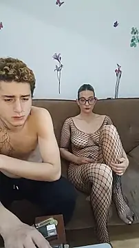 Snapshot of minervaystiven chatting on 12.14.25 minervaystiven online show from 12.14.25