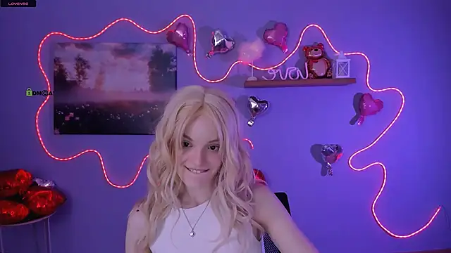 mia starrr  online show from 02.22.26