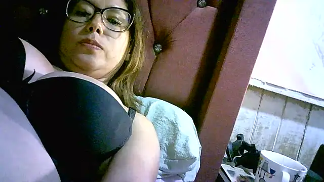 Zulreyna online show from 04.15.26