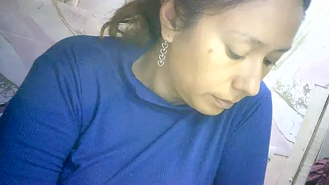 Snapshot of Zulreyna chatting on 06.03.26 Zulreyna online show from 06.03.26