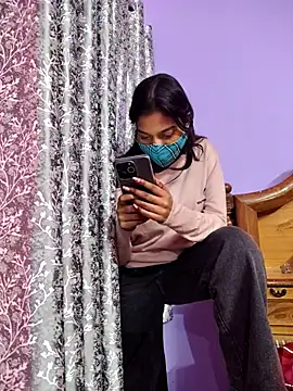 Student12th online show from 11.28.25