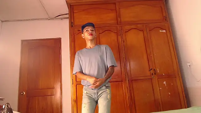 Tessachains 2  online show from 02.14.26