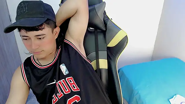 Tatann 18 online show from 11.26.25