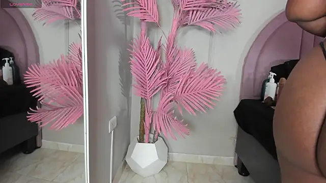 Tamaramilleer online show from 02.04.26