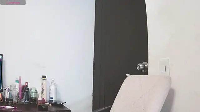 katherine-smill online show from 11.11.25