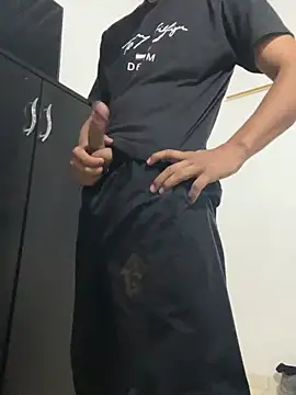 Snapshot of Abismo202 chatting on 11.08.25 Abismo202 online show from 11.08.25