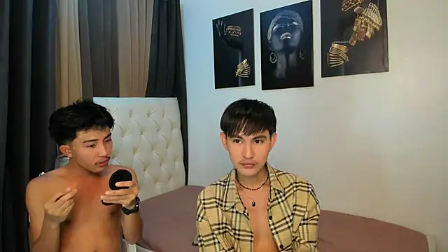 Snapshot of Urloverhardcock chatting on 11.08.25 Urloverhardcock online show from 11.08.25