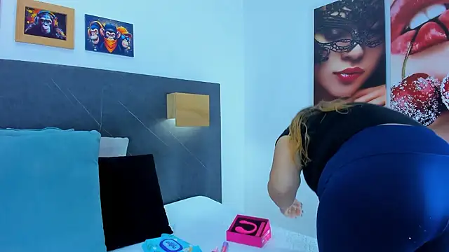 Andhrea Vale online show from 03.19.26