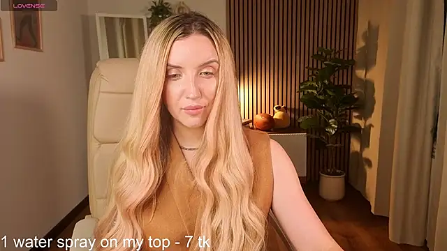 Snapshot of _Mi1a_ chatting on 06.17.26 Mi1a online show from 06.17.26