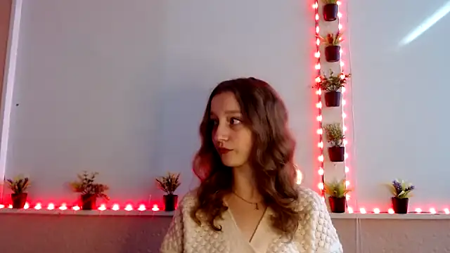 Curlyyy Girl online show from 11.10.25