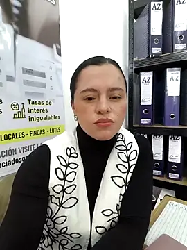 Snapshot of ALEJA__22 chatting on 04.16.26 ALEJA 22 online show from 04.16.26
