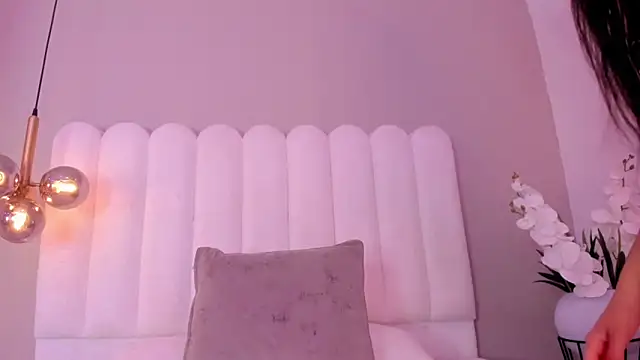 EmilyMiller 22 online show from 01.15.26