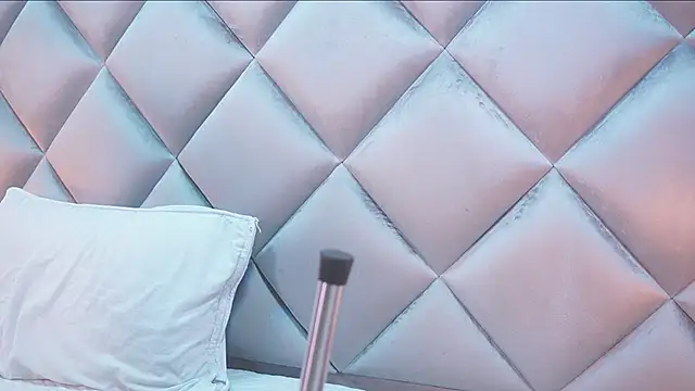 crystal gilton online show from 02.16.26