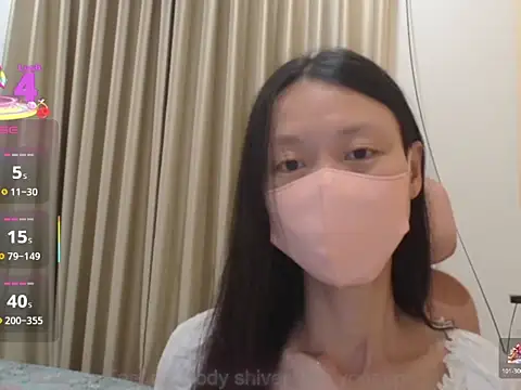 Snapshot of Lil-Cherries chatting on 11.09.25 Lil-Cherries online show from 11.09.25