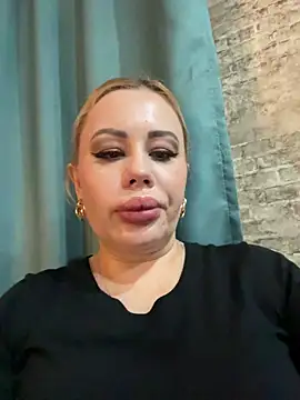 MonnyStef online show from 02.15.26