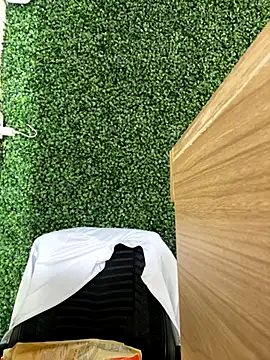 Sara  Secret online show from 11.25.25