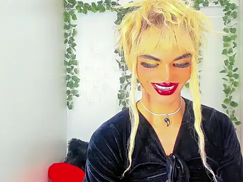 Snapshot of Sofia-hot_ chatting on 11.09.25 Sofia-hot online show from 11.09.25