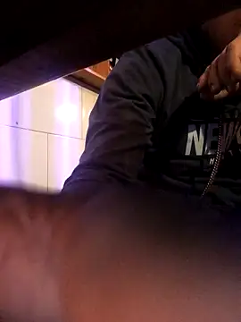 Snapshot of themorenofit08 chatting on 12.05.25 themorenofit08 online show from 12.05.25