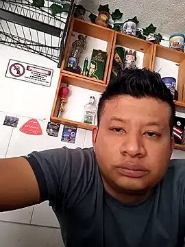 Snapshot of themorenofit08 chatting on 02.22.26 themorenofit08 online show from 02.22.26