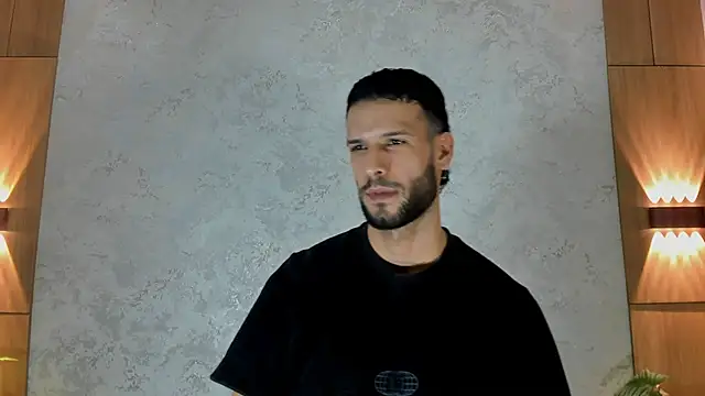Snapshot of Jacob_Benelli chatting on 05.22.26 Jacob Benelli online show from 05.22.26