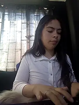 Snapshot of emilygrooe chatting on 02.10.26 emilygrooe online show from 02.10.26