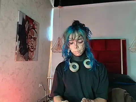 Snapshot of luxiel_ chatting on 04.24.26 luxiel online show from 04.24.26