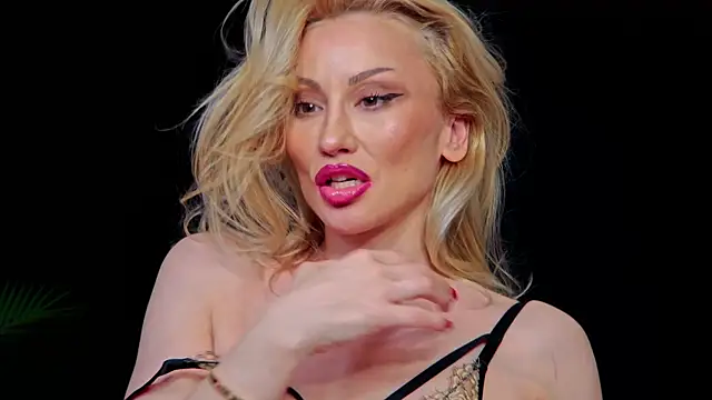 Wanted Kelly online show from 03.08.26