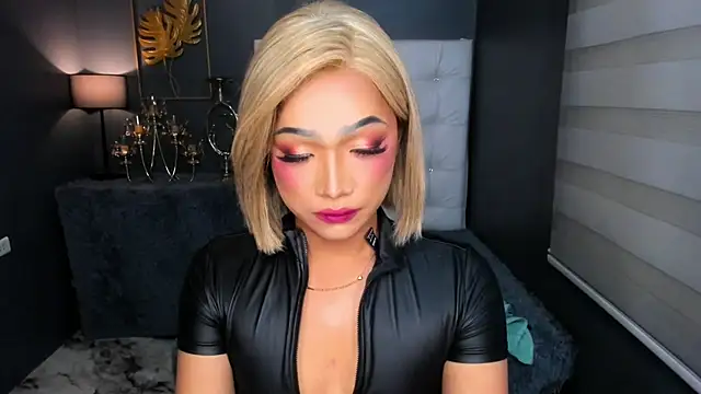 GwennGoddess online show from 02.11.26