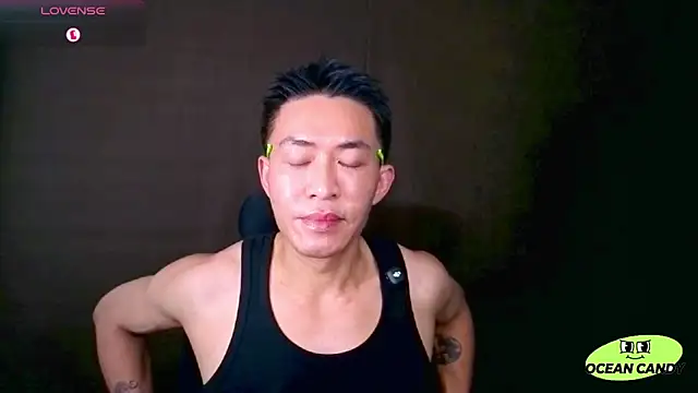 Snapshot of OceanCandy chatting on 04.23.26 OceanCandy online show from 04.23.26