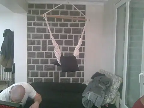 samia42 online show from 11.28.25