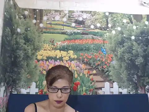 Snapshot of indiantemptress694u chatting on 11.11.25 indiantemptress694u online show from 11.11.25