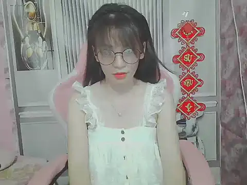 Snapshot of Ella039 chatting on 05.23.26 Ella039 online show from 05.23.26