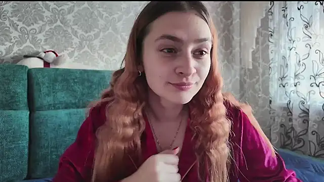 Snapshot of SweetLiaison chatting on 02.17.26 SweetLiaison online show from 02.17.26