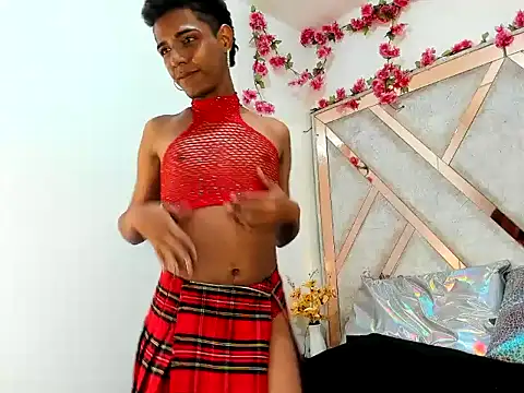 Snapshot of AllisonHott_ chatting on 11.07.25 AllisonHott online show from 11.07.25