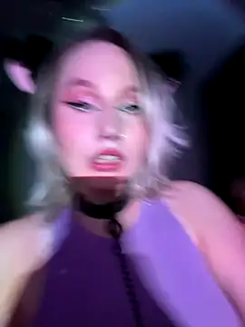 CrystaLuna69 online show from 11.30.25